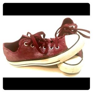 ⭐️Converse-Lo Tops⭐️